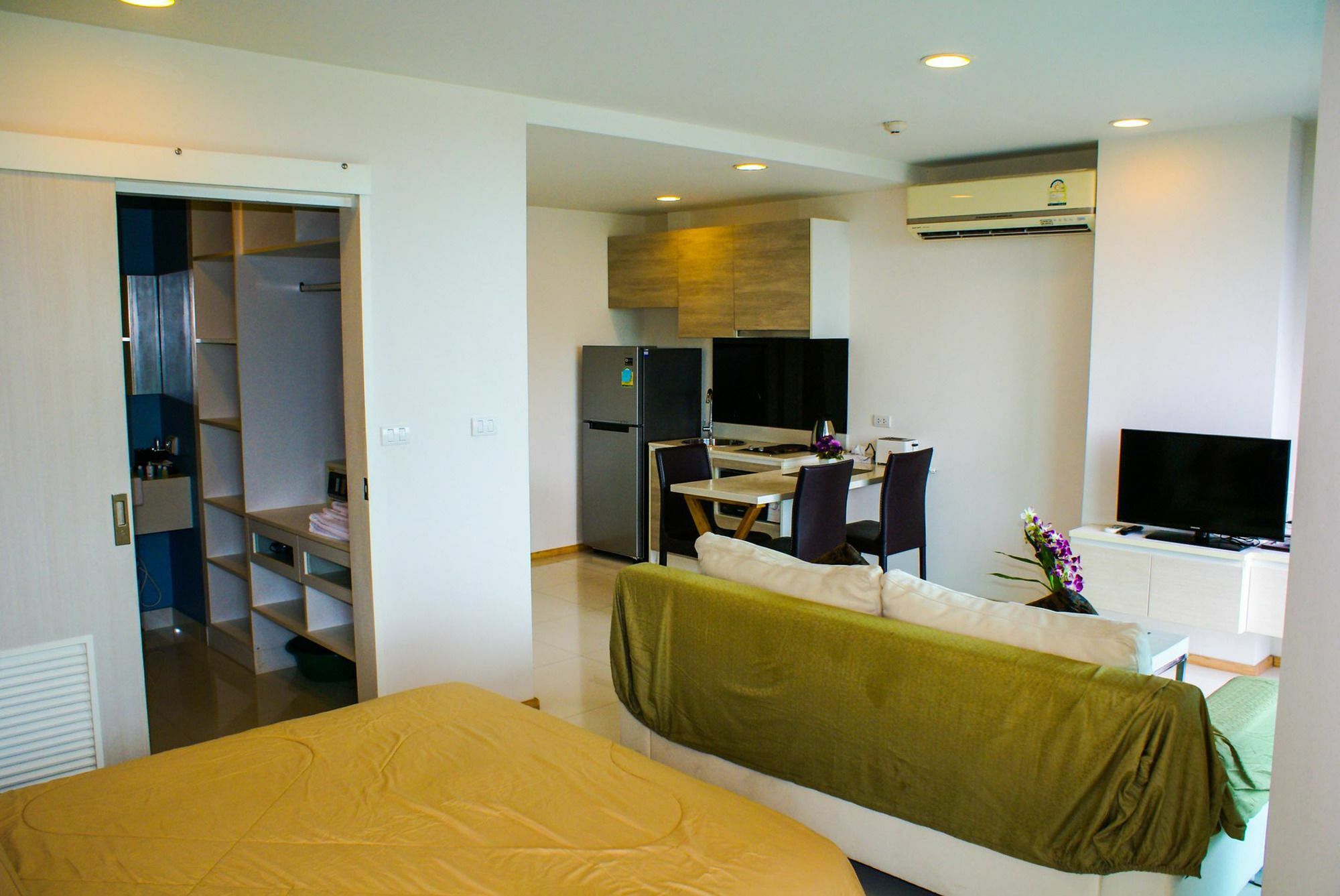 Hotel Acqua Jomtien Pattaya